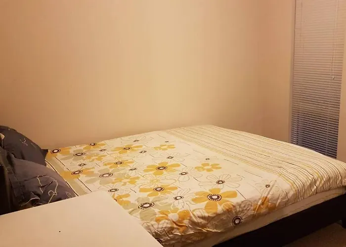 Nice And Neat House For Your Journey - Renovated